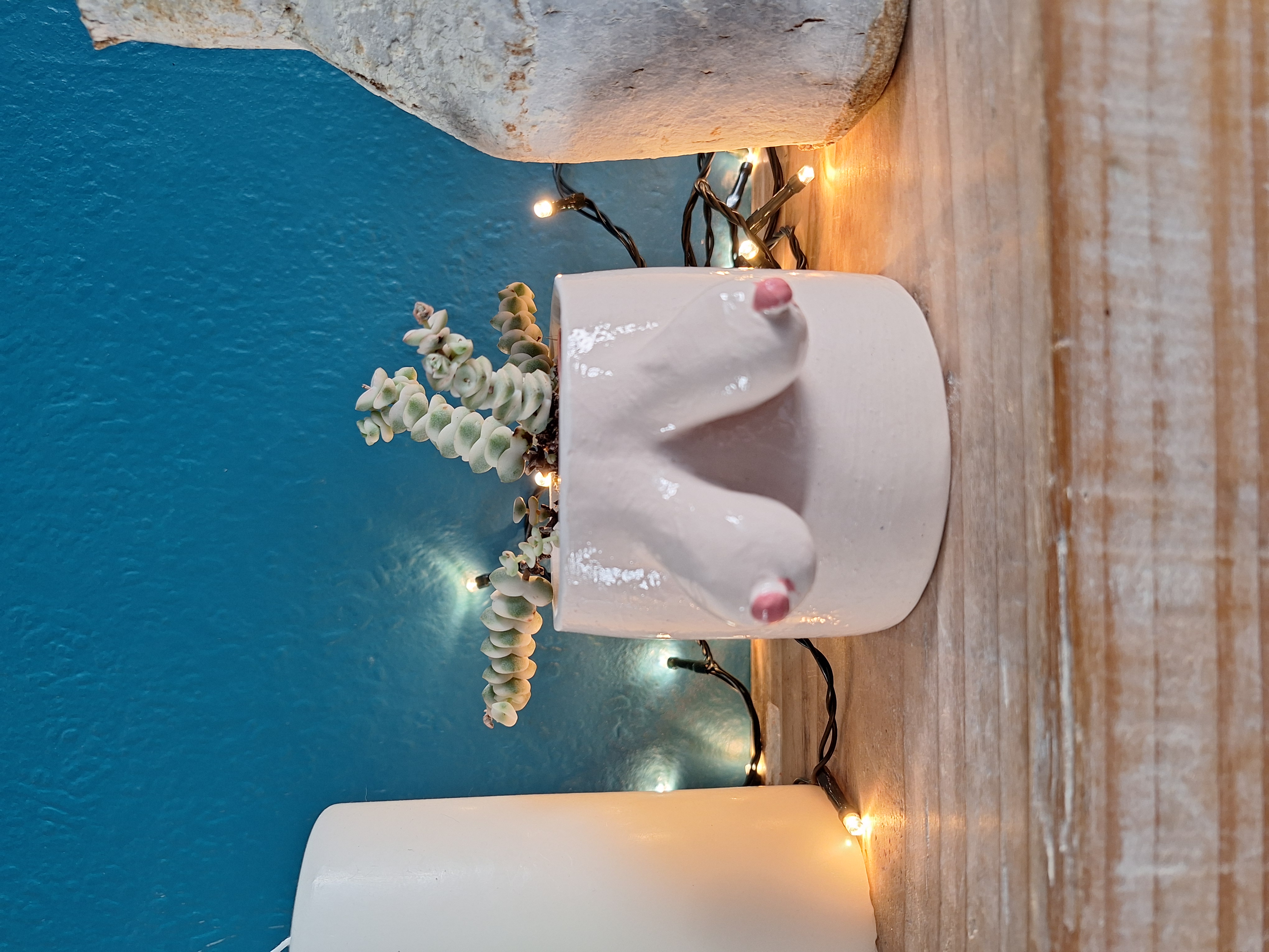 small boob pot